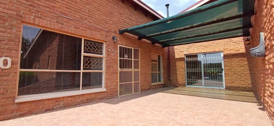 4 Bedroom Property for Sale in Panorama Free State